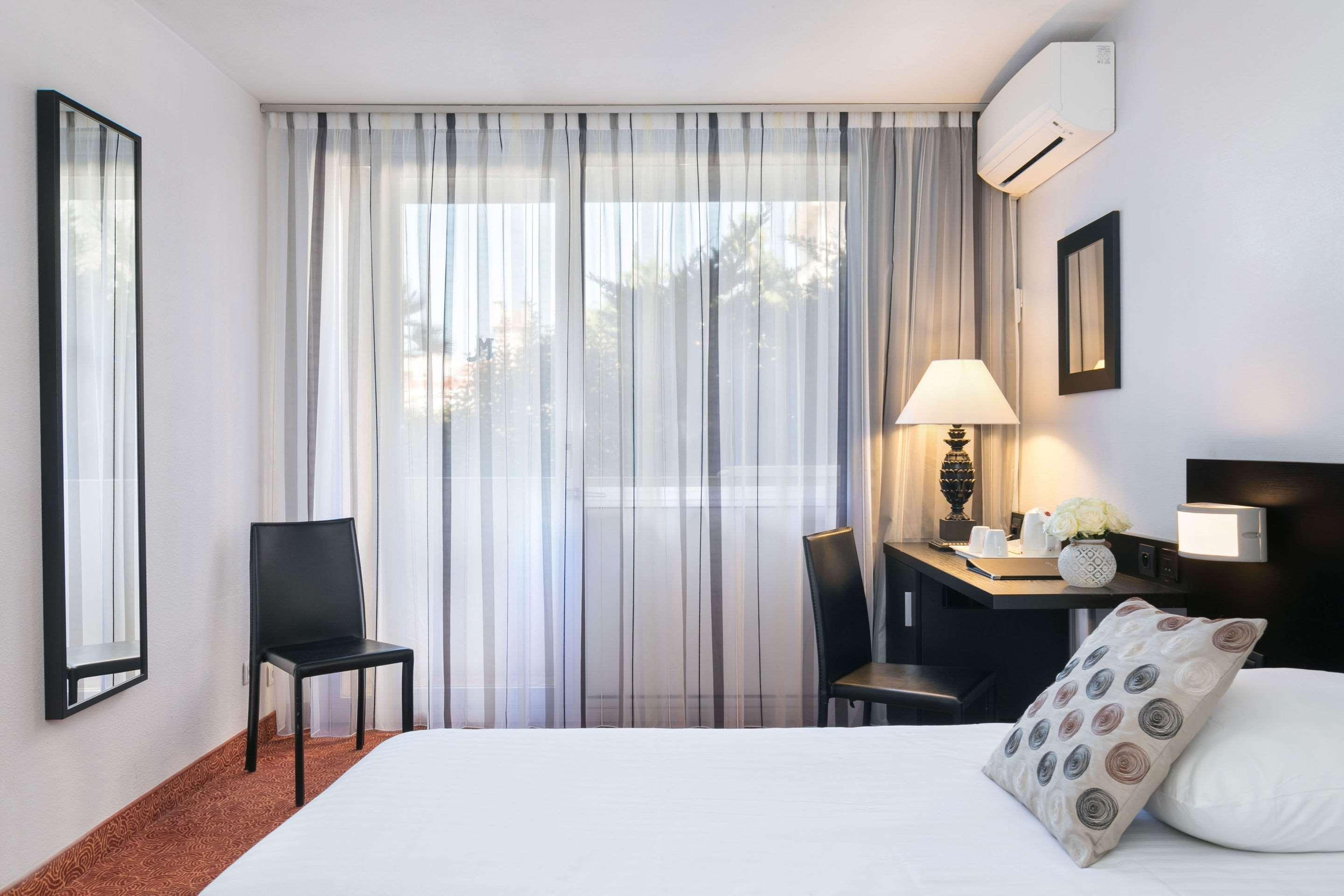 Best Western Hotel Mediterranee ม็องตง ภายนอก รูปภาพ