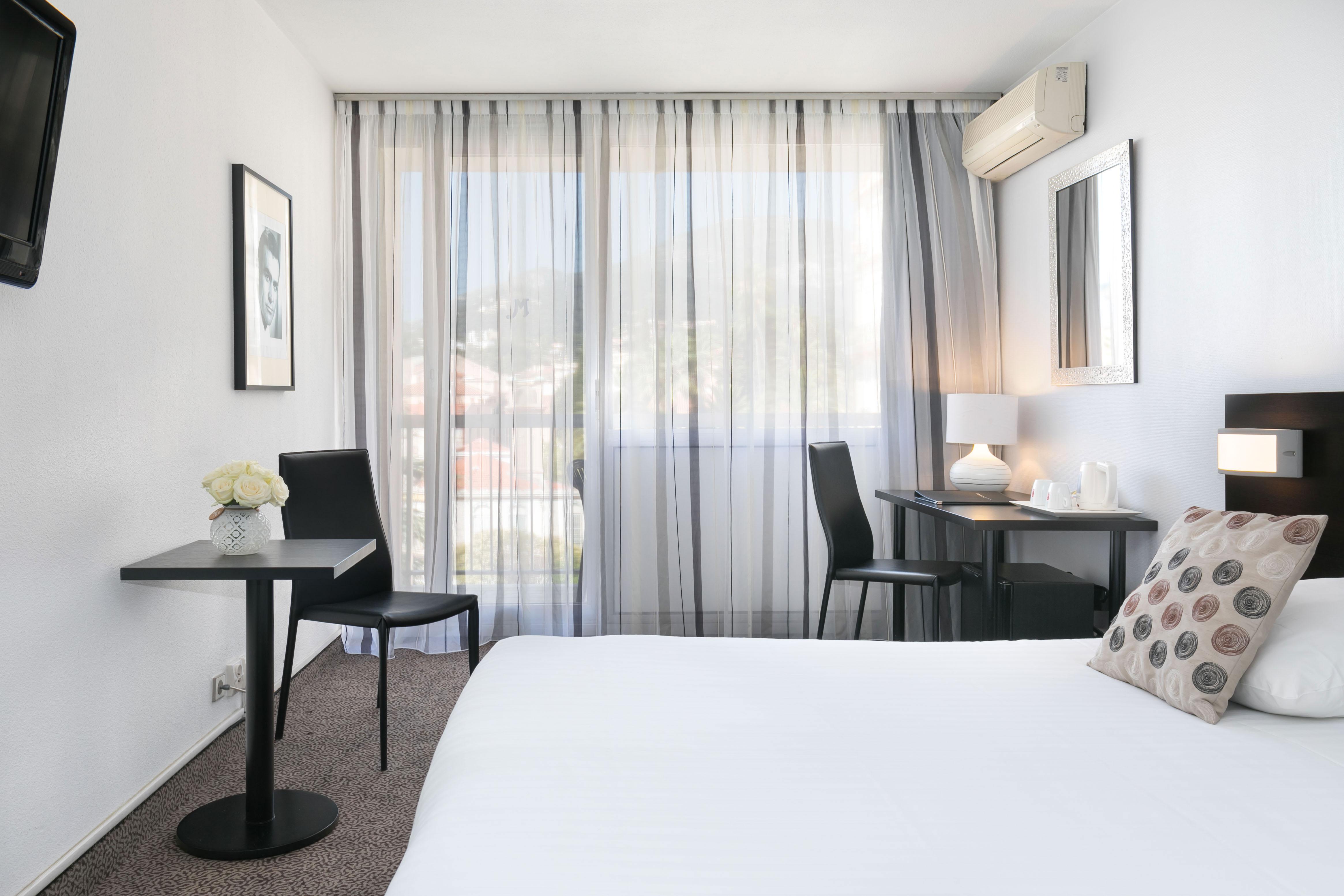 Best Western Hotel Mediterranee ม็องตง ภายนอก รูปภาพ